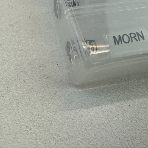 Medication Organizer with 4 daily times Pop-Up Weekly Pill Medicine - Picture 6 of 7